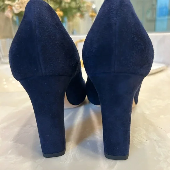 Jimmy Choo Navy Suede Chunky Heel Pumps, Like New, Sz 39 1/2 - Picture 6 of 13